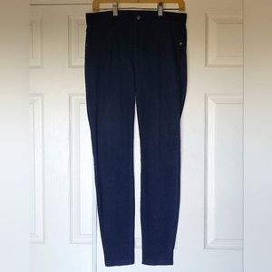 Utopia by Hue Women's Mid Rise Stretch Slim Fit Pull On Denim Leggings